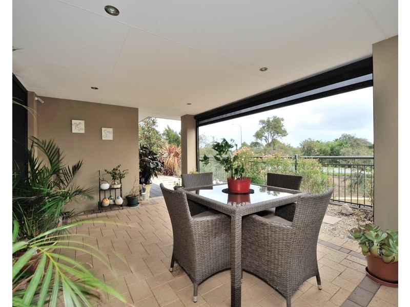 2 Onyx Lane, Wellard WA 6170