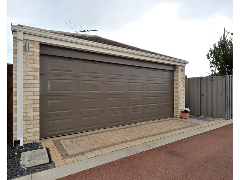 2 Onyx Lane, Wellard WA 6170