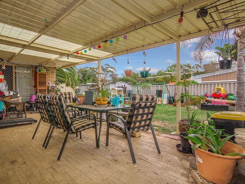 1 Stipling Gardens, Leda WA 6170