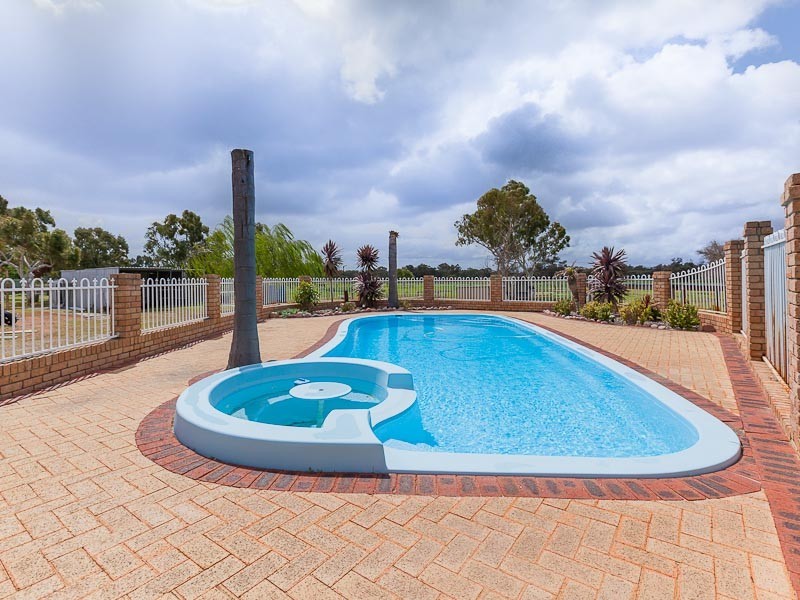 533 NICHOLSON ROAD, Forrestdale WA 6112