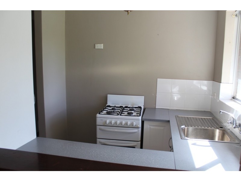 8 Mimbalup Close, Hillman WA 6168