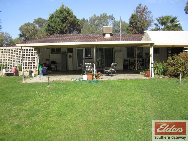 545 Orton Road, Oakford WA 6121