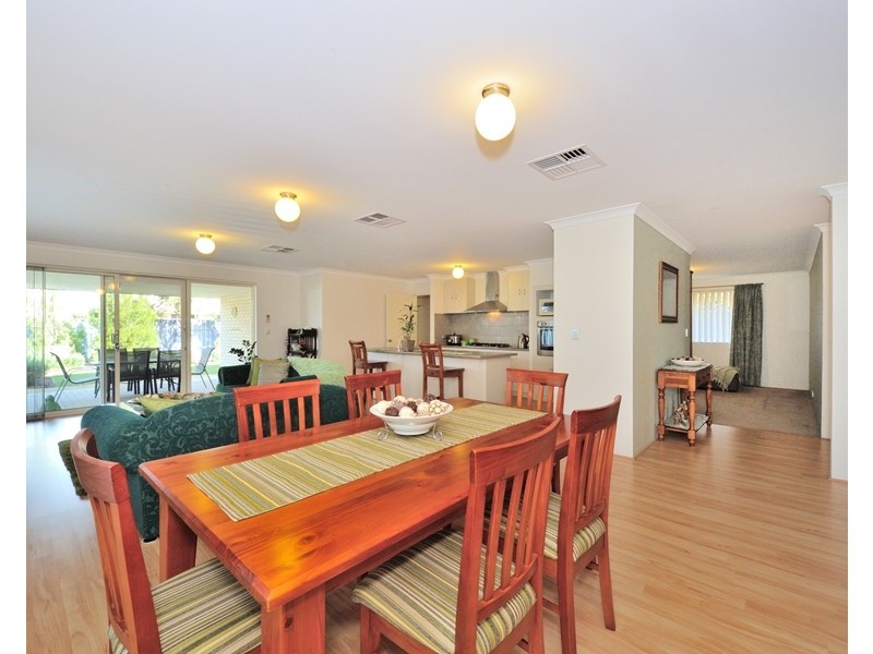 64 Claret Ash Boulevard, Baldivis WA 6171