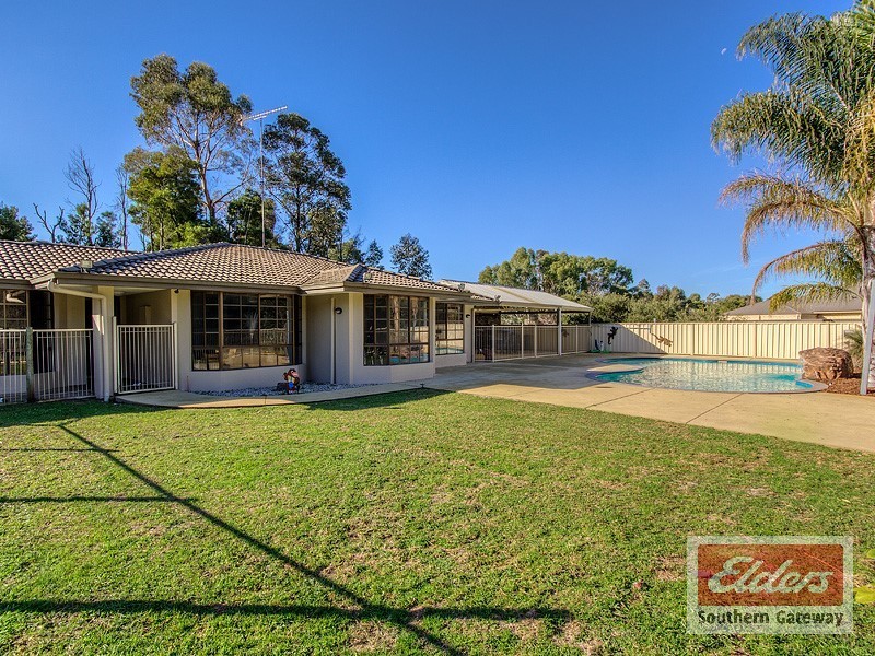 212 Duckpond Road, Wellard WA 6170