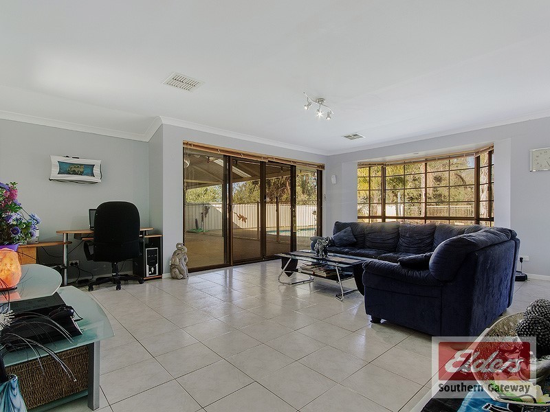 212 Duckpond Road, Wellard WA 6170