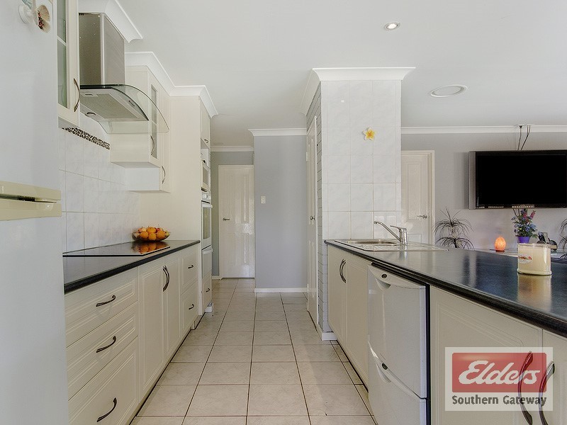 212 Duckpond Road, Wellard WA 6170