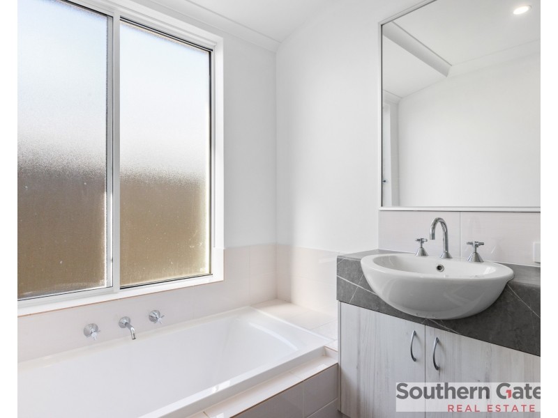 80 Daybreak Loop, Wellard WA 6170