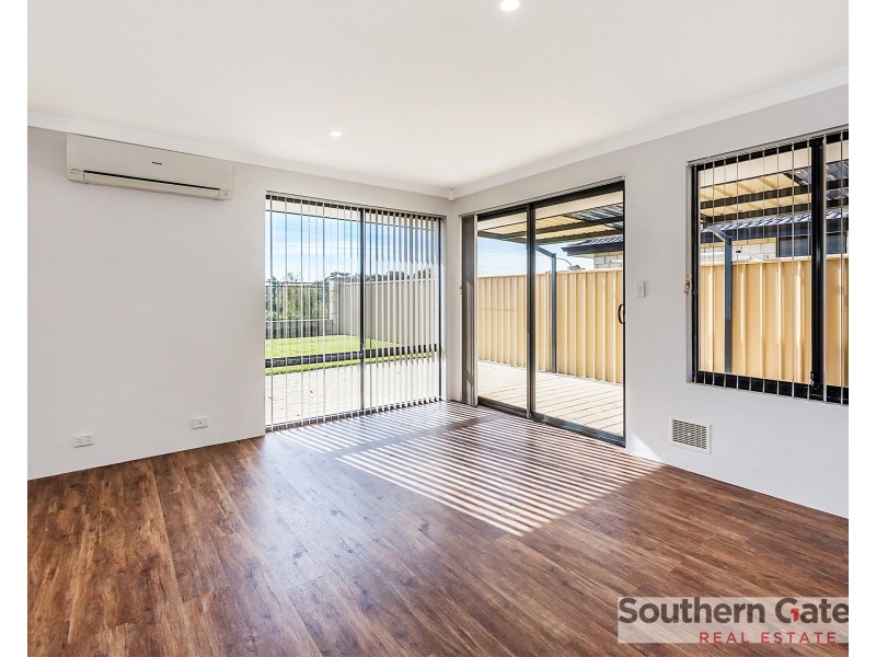 7A Hueston Lookout, Leda WA 6170