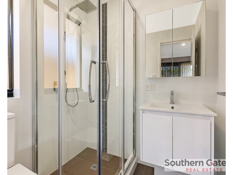 7A Hueston Lookout, Leda WA 6170