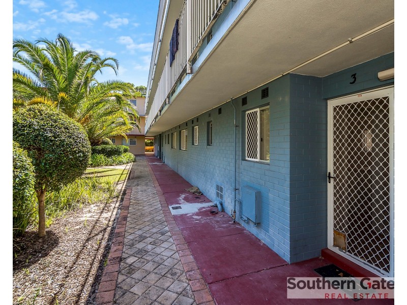 3/21 Disney Road, Parmelia WA 6167