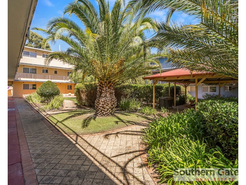 3/21 Disney Road, Parmelia WA 6167