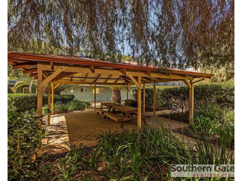 3/21 Disney Road, Parmelia WA 6167