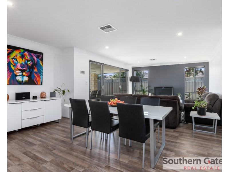 2 Craster Way, Wellard WA 6170