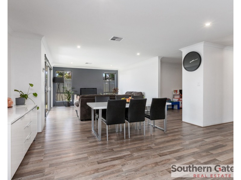 2 Craster Way, Wellard WA 6170