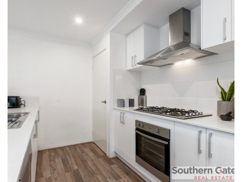 2 Craster Way, Wellard WA 6170