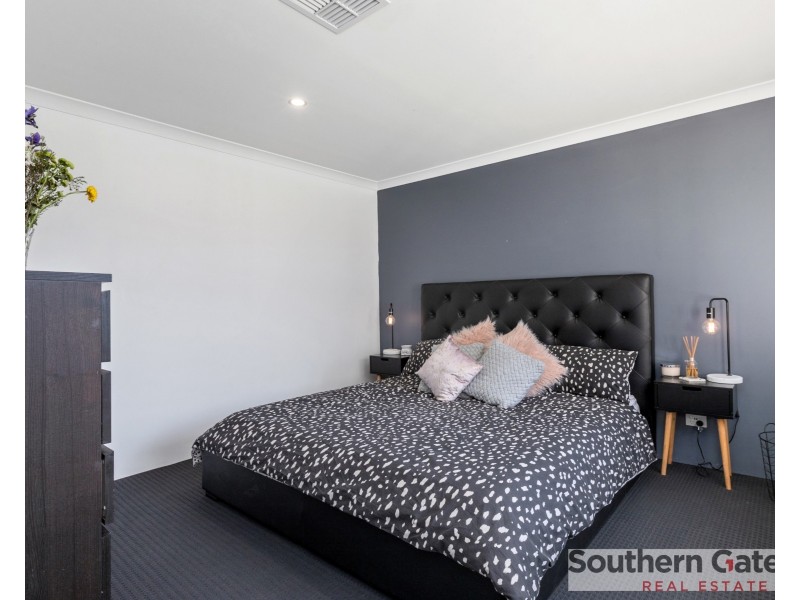 2 Craster Way, Wellard WA 6170