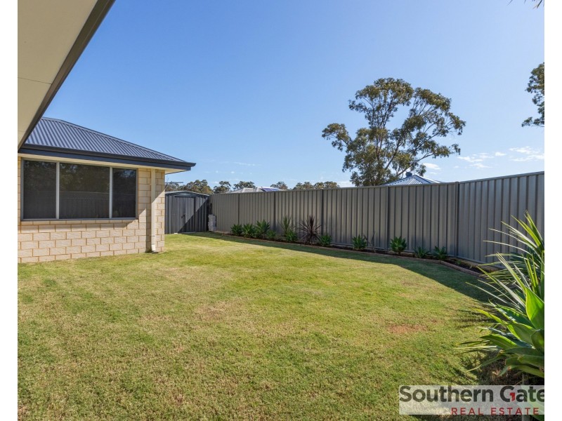 2 Craster Way, Wellard WA 6170