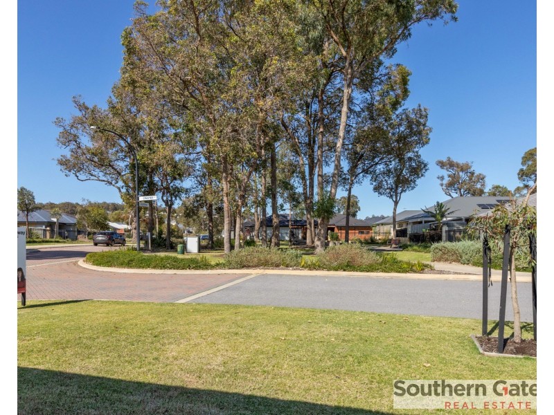 2 Craster Way, Wellard WA 6170