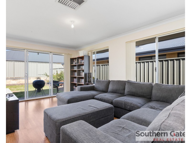 29 Ringwood Loop, Wellard WA 6170