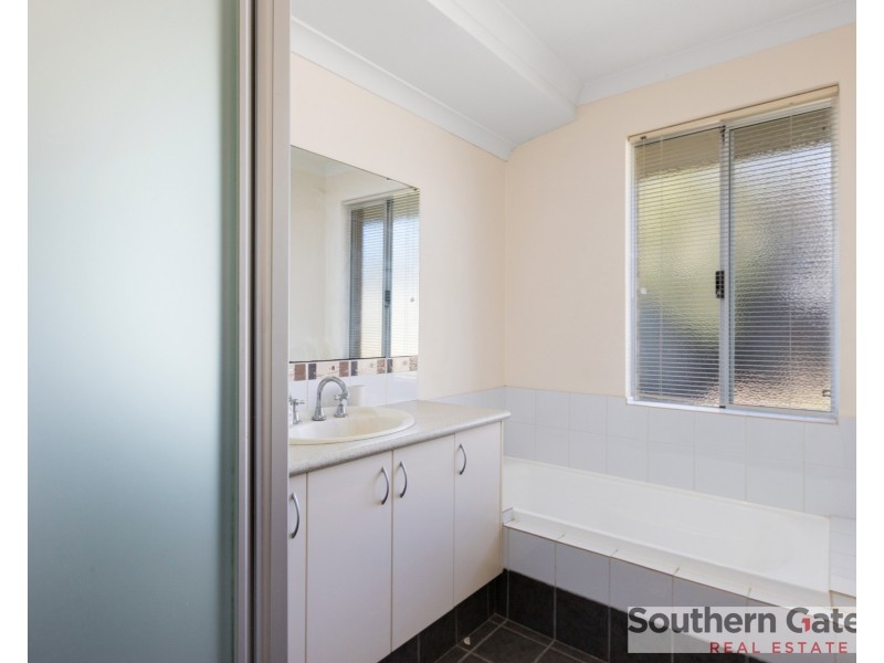 29 Ringwood Loop, Wellard WA 6170