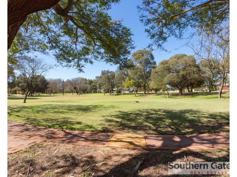 29 Ringwood Loop, Wellard WA 6170