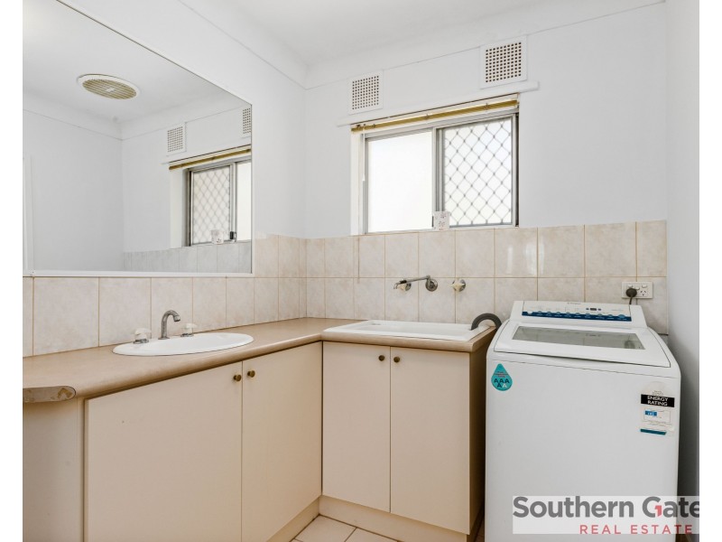 Unit 8, 9 Gamble Place, Orelia WA 6167