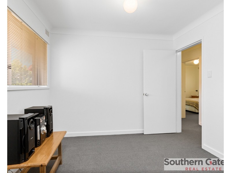 Unit 8, 9 Gamble Place, Orelia WA 6167