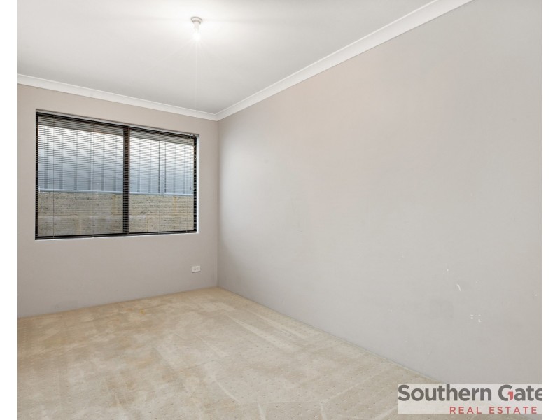 9 Shaftesbury way, Wellard WA 6170