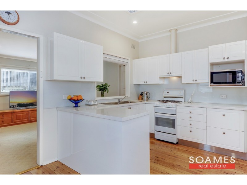 16 Lonsdale Avenue, Berowra Heights NSW 2082