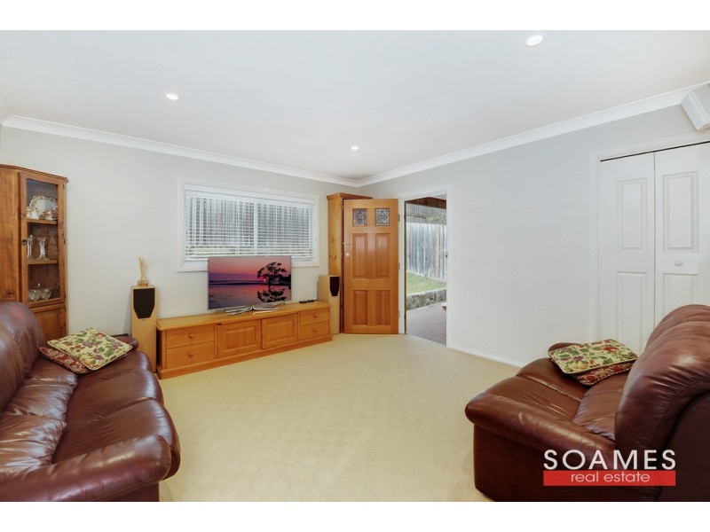 16 Lonsdale Avenue, Berowra Heights NSW 2082