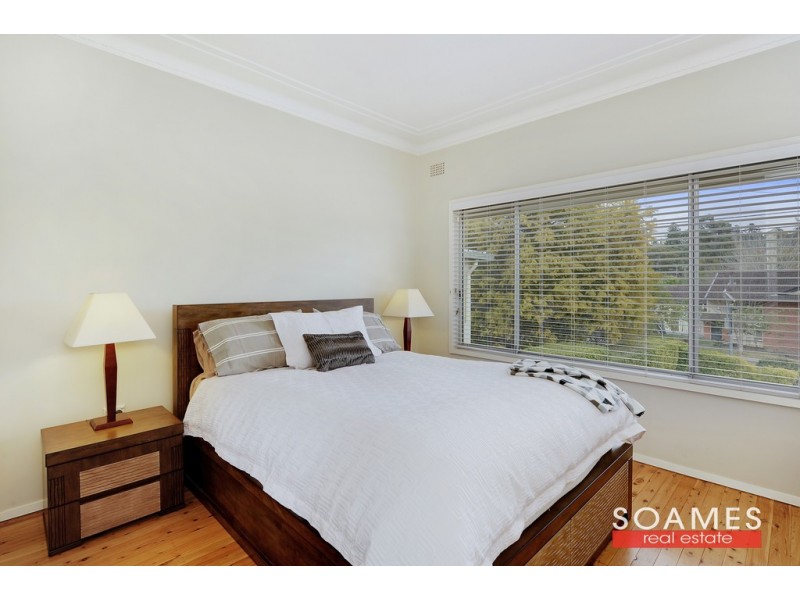 16 Lonsdale Avenue, Berowra Heights NSW 2082