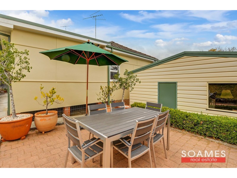 16 Lonsdale Avenue, Berowra Heights NSW 2082