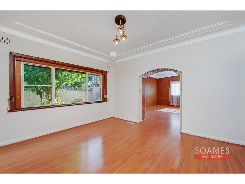 1 Kuring-gai Chase Road, Mount Colah NSW 2079