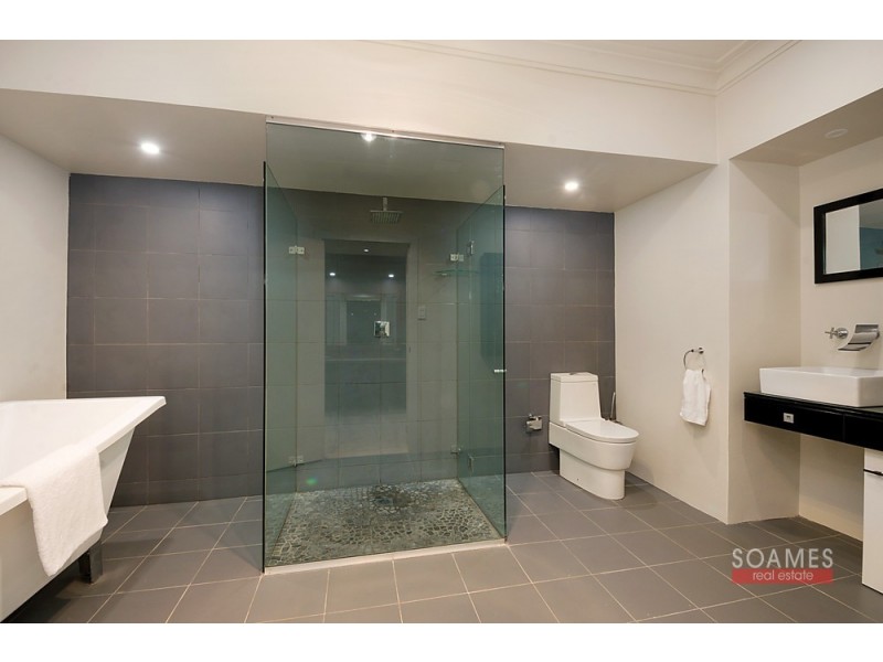 21 Roland Avenue, Wahroonga NSW 2076