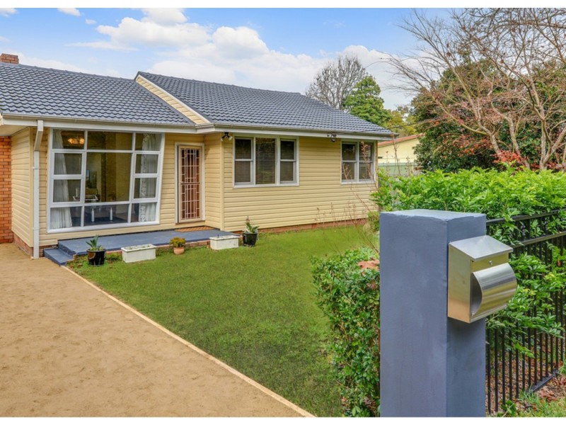 43 Brisbane Avenue, Mount Kuring-gai NSW 2080