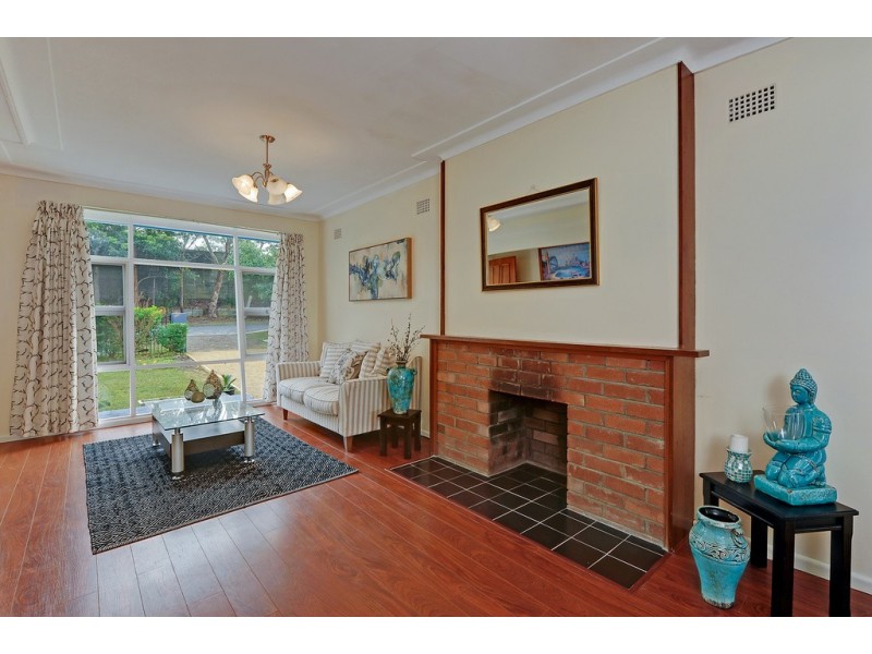43 Brisbane Avenue, Mount Kuring-gai NSW 2080