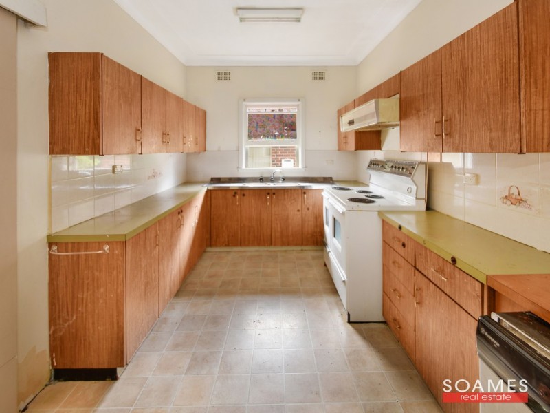 6 Lords Avenue, Asquith NSW 2077