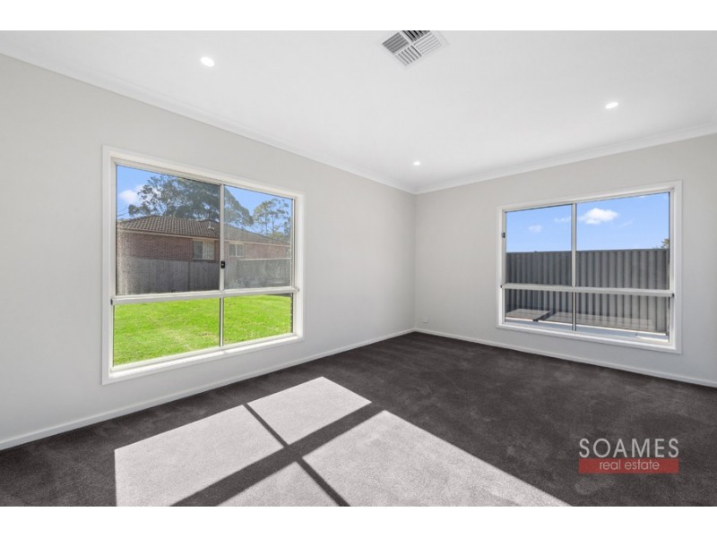 19B Bridgeview Crescent, Thornleigh NSW 2120