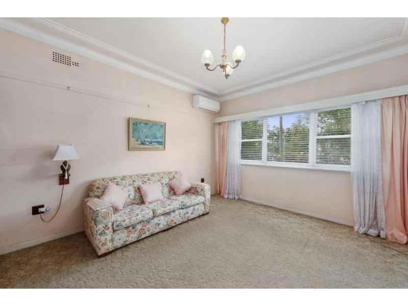 11 Parklands Road, Mount Colah NSW 2079