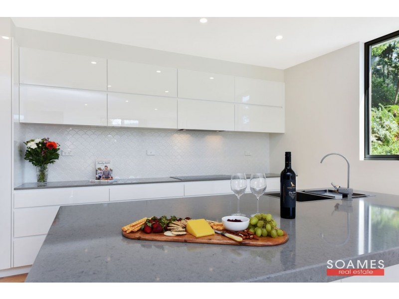 17 Milloo Parade, Cheero Point (Mooney Mooney), Brooklyn NSW 2083