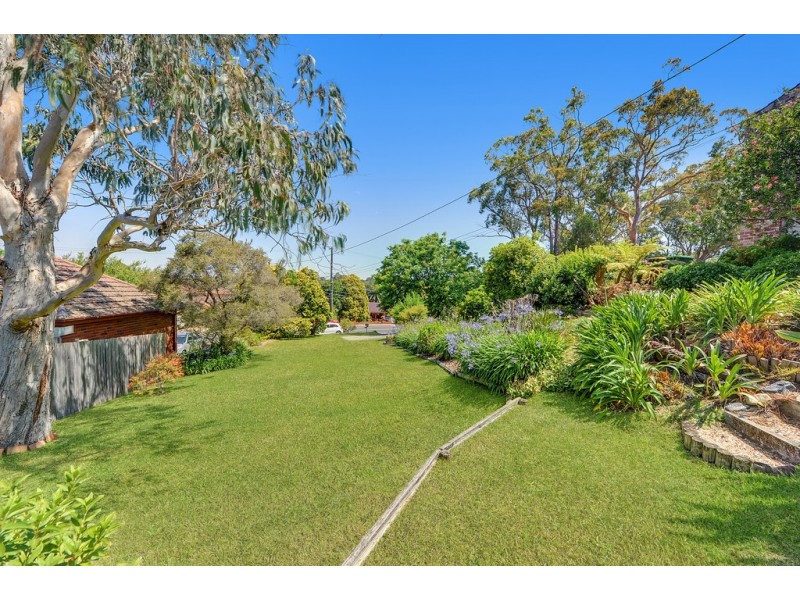 29 Denison Street, Hornsby NSW 2077 SOAMES Real Estate Sold
