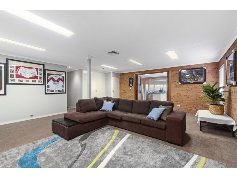 20 Foxglove Road, Mount Colah NSW 2079