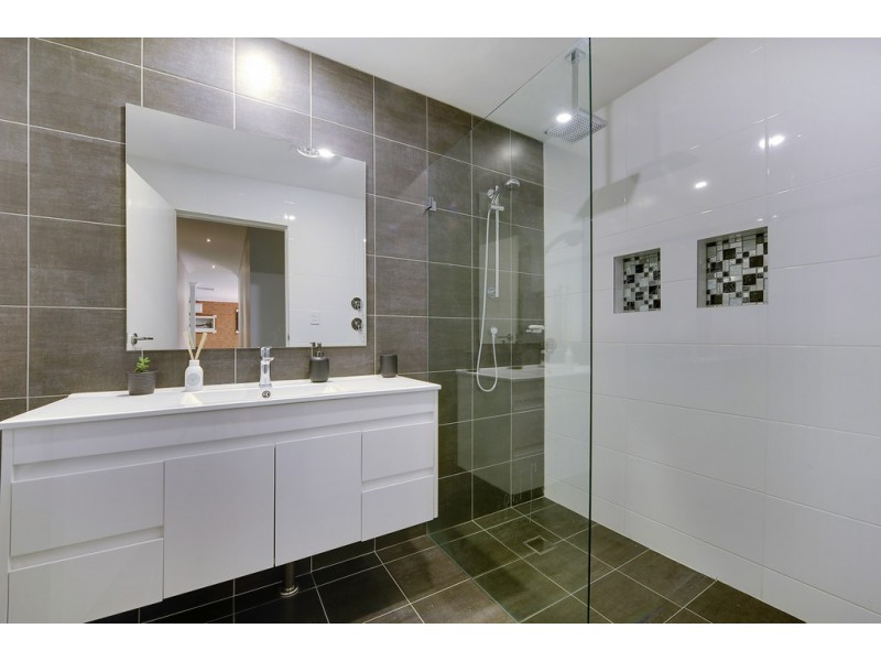 20 Foxglove Road, Mount Colah NSW 2079