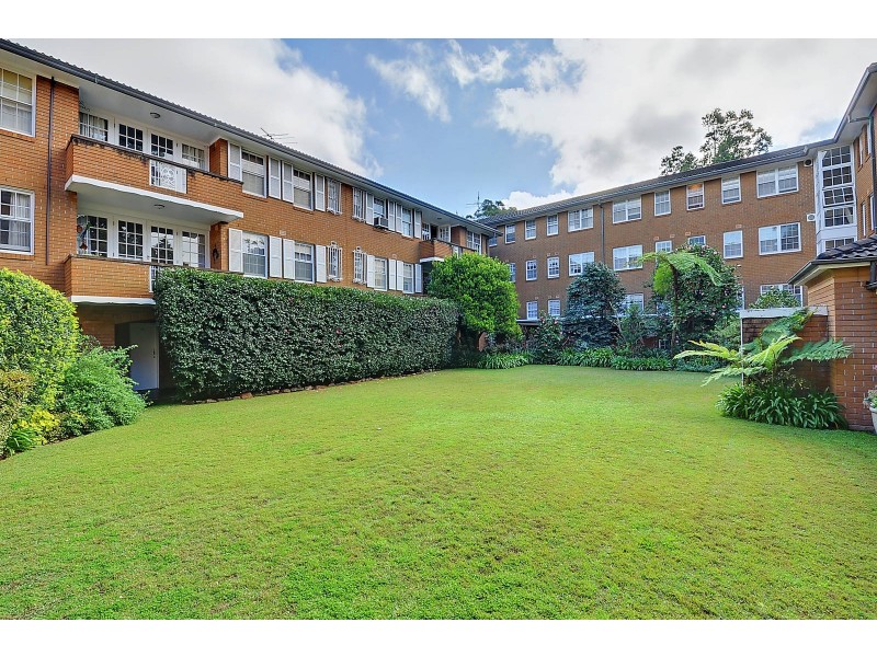 18/2-4 Woonona Ave, Wahroonga NSW 2076