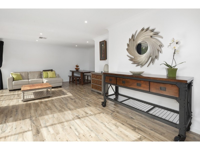 53 Oxley Drive, Mount Colah NSW 2079