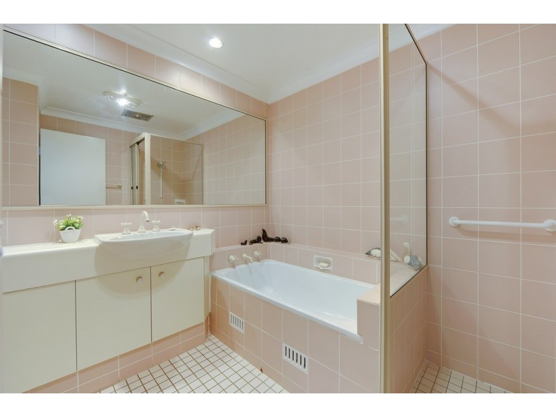 129/2 McAuley Place, Waitara NSW 2077