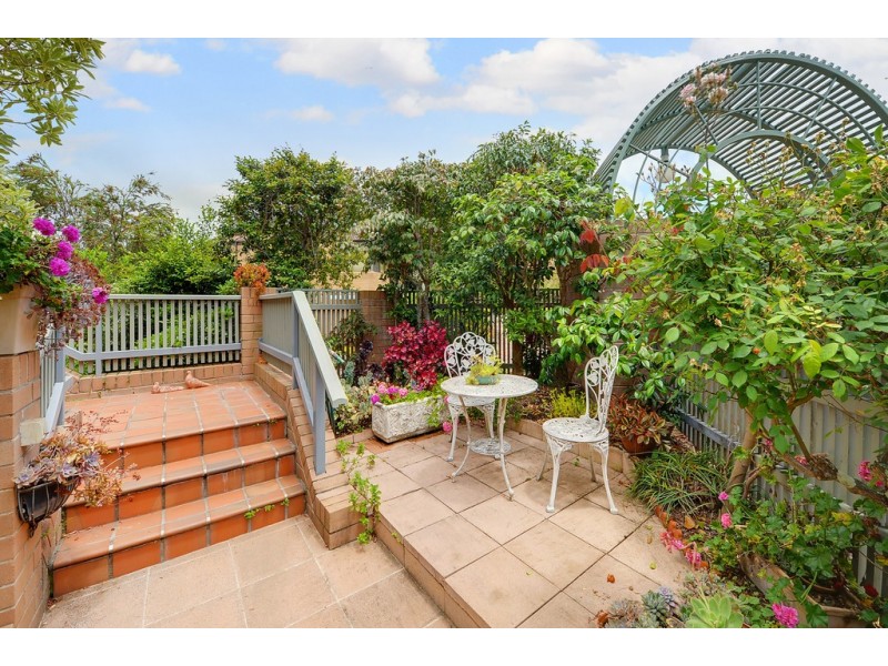129/2 McAuley Place, Waitara NSW 2077
