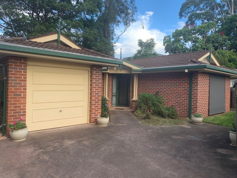 8 and 8A Lords Avenue, Asquith NSW 2077