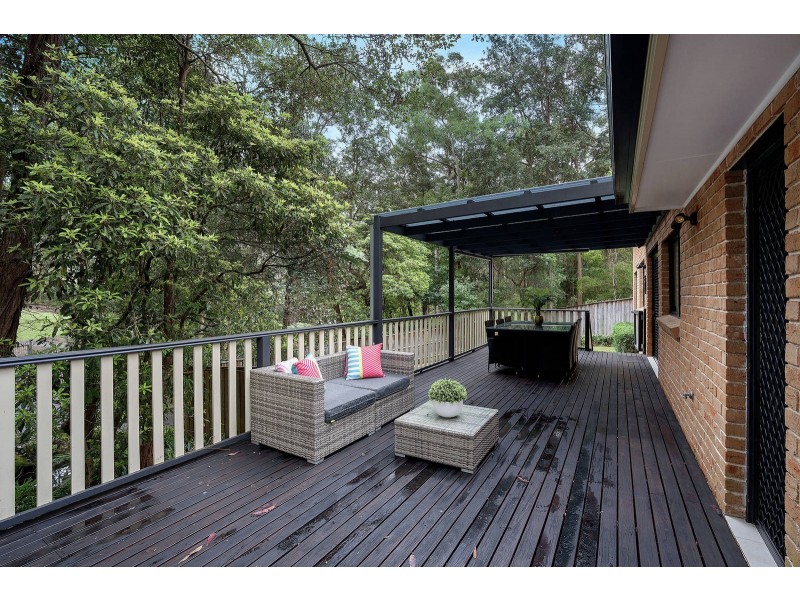 15B Yaralla  Crescent, Thornleigh NSW 2120