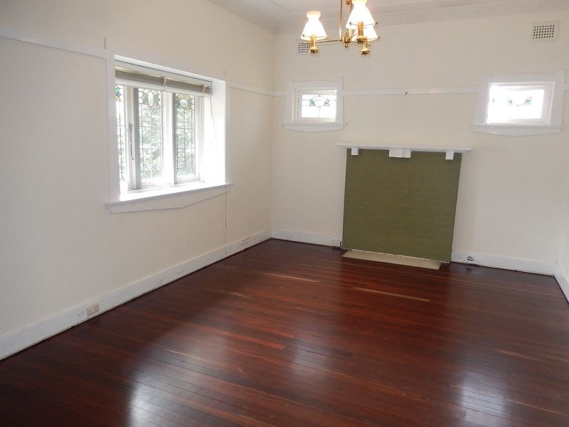 1 Bundarra Avenue (south), Wahroonga NSW 2076